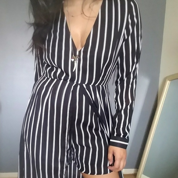 LAST//BLACK WHITE STRIPED MAXI ROMPER DRESS - Picture 4 of 8